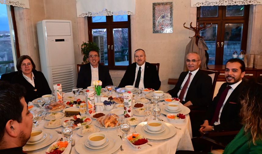 Nevşehir'de Hekimler 14 Mart Tıp Bayramı Yemeğinde Buluştu