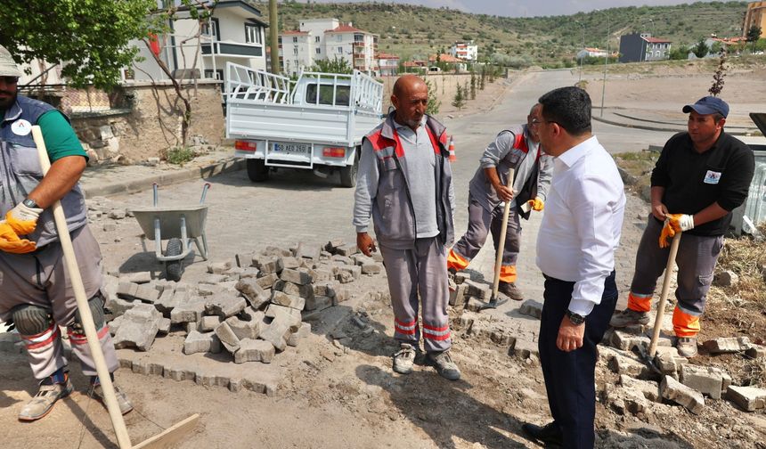 Nevşehir Mehmet Akif Ersoy Mahallesi’nde Bozuk Yollar Onarıyor