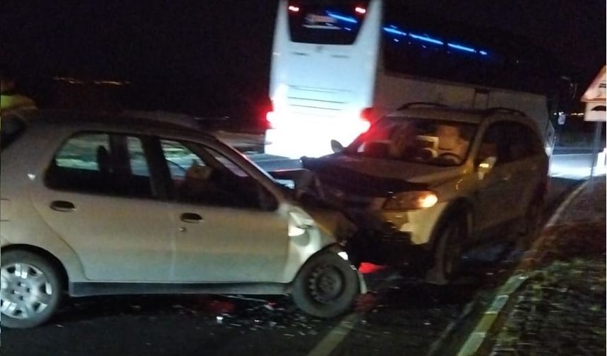 Nevşehir Uçhisar'da iki araç çarpıştı