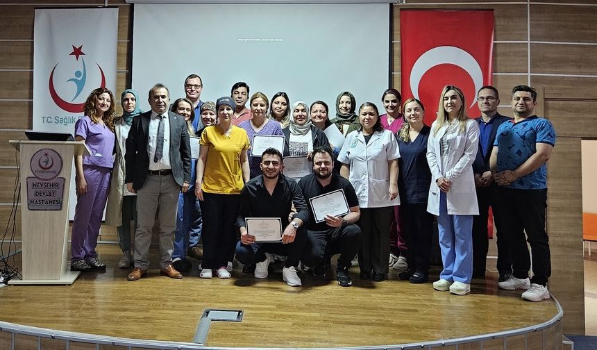 Nevşehir Devlet Hastanesi'nde ameliyat hemşireleri sertifikalarını aldı