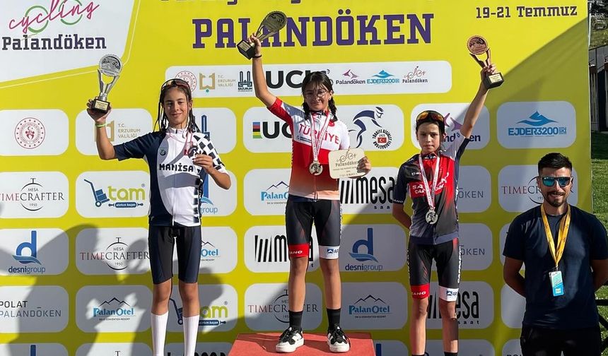 Nevşehirli Bisikletçi Eylül Karaselek Türkiye şampiyonu oldu