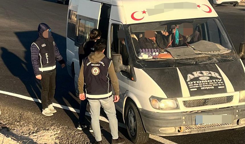 Nevşehir'de 2 göçmen sınır dışı edildi