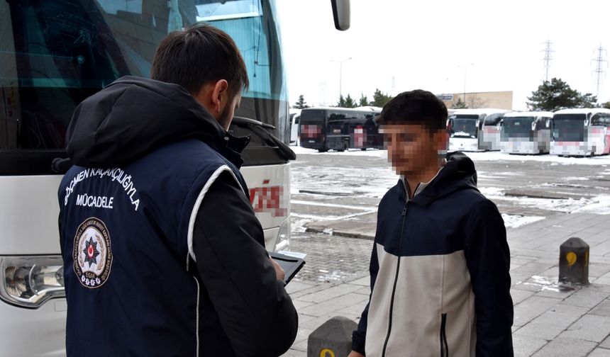 Nevşehir'de yabancı uyruklu 9 araç sürücüsüne ceza yazıldı