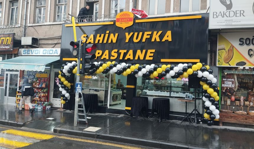 Şahin Yufka Pastanesi yeni yerinde hizmete giriyor