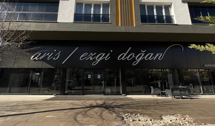 Aris Ezgi Doğan Vip Güzellik Merkezinde Ücretsiz Analizi Fırsatı!