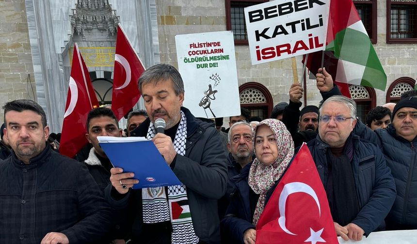 Yeni yılın ilk sabahında binlerce Nevşehirli Külliye camii’de buluştu