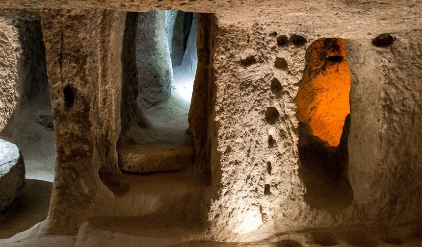 Kapadokya'da yeraltı şehirlerinde cüceler mi yaşadı?