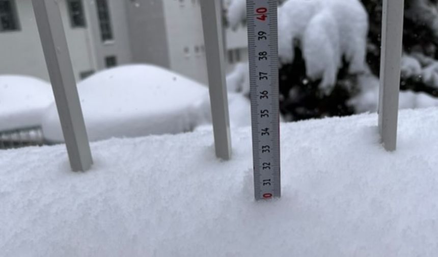 Nevşehir'de kar kalınlığı 30 cm'ye ulaştı!