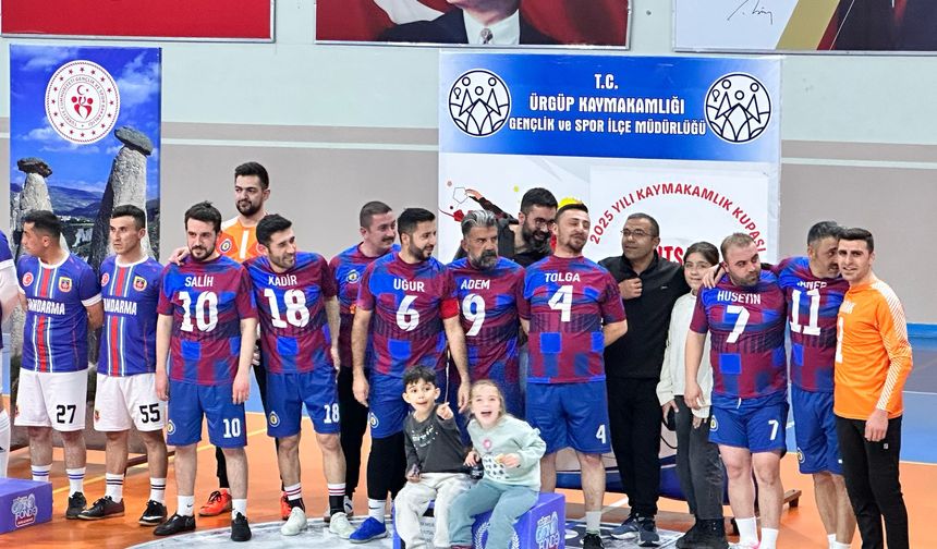 Ürgüp Kaymakamlık Futsal Turnuvasında Adams United Şampiyon Oldu