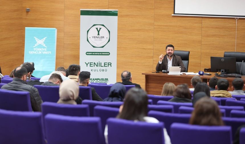 Milletvekili Emre Çalışkan TÜGVA'lı gençlere konferans verdi