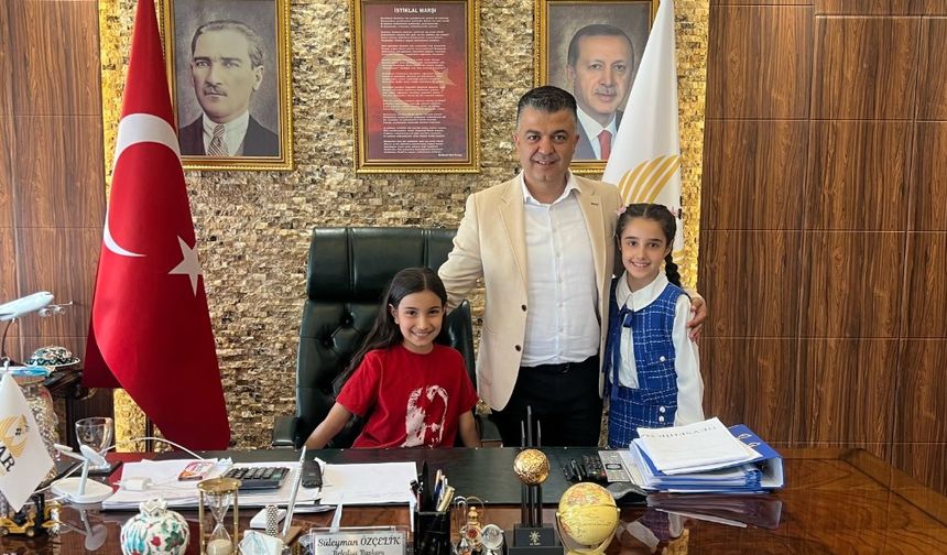 Başkan Özçelik, Çocuklarla Birlikte 23 Nisan’ı Kutladı