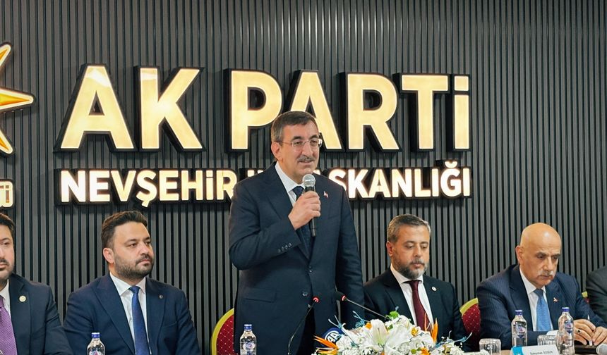 Cumhurbaşkanı Yardımcısı Yılmaz AK Parti Nevşehir İl Başkanlığını ziyaret etti