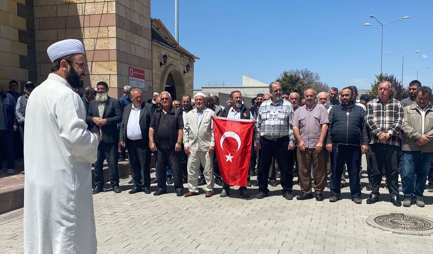 Derinkuyu Yazıhüyük'te Hacı adayları dualarla uğurlandı