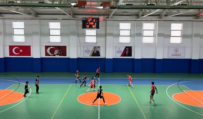 Karapınar Ortaokulu Şampiyonluğu Yine Kimseye Bırakmadı
