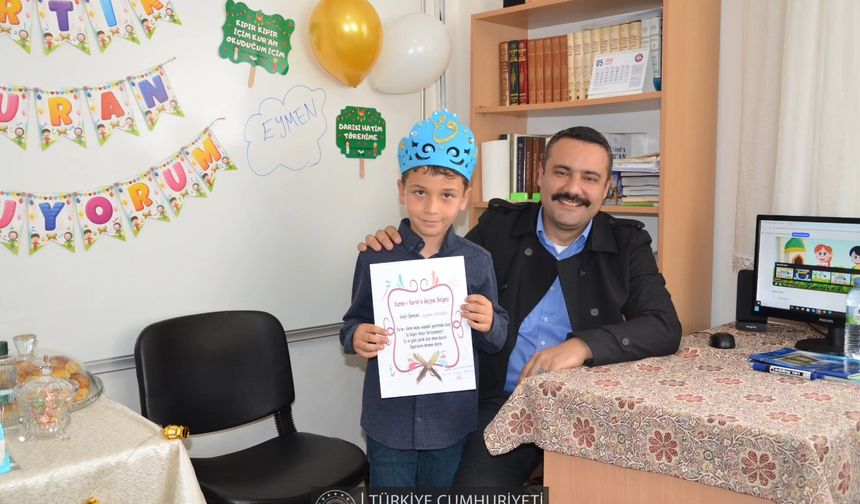 Kaymakam Gürkan, Minik Eymen'in Kur’an Sevincine Ortak Oldu