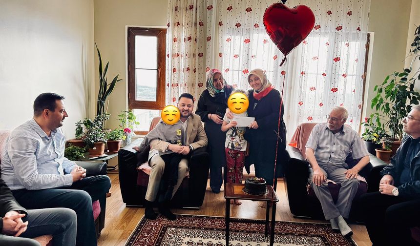 AK Parti'den Nevşehir'de 'Çat-kapı' hane ziyaretleri
