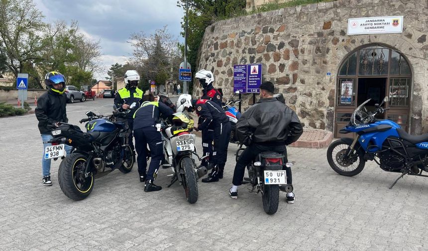 Jandarmadan Ortahisar ve Mustafapaşa'da motosiklet denetimi