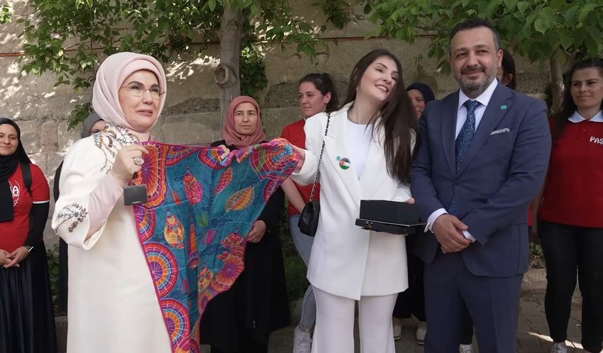 Emine Erdoğan'dan Pasha Balloons'a Özel Tebrik