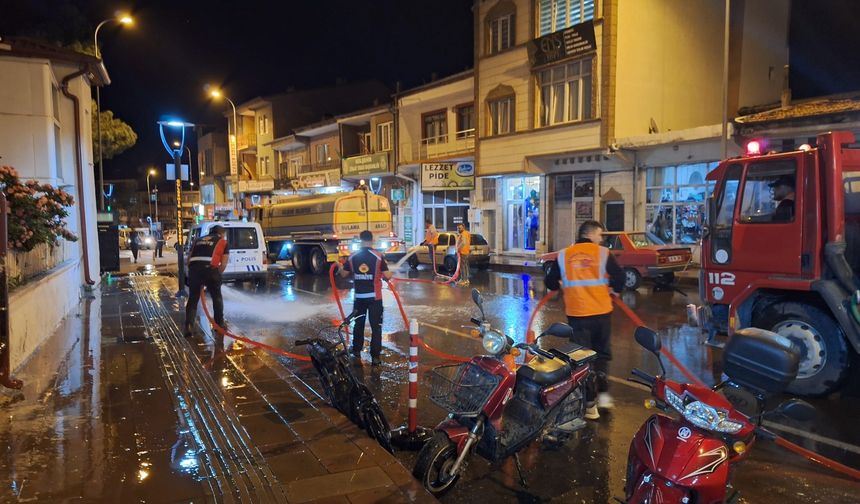 Gülşehir'de bayram öncesi cadde ve sokaklar yıkandı