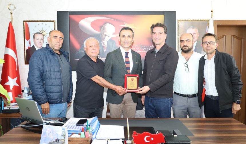 Derinkuyugücü Spor Kulübü’nden İl Müdürü Özdemir’e ziyaret