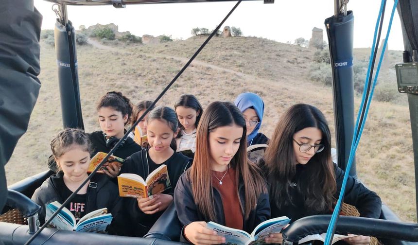 Kapadokya Semalarında ‘Kitaplara Göz Değdi’