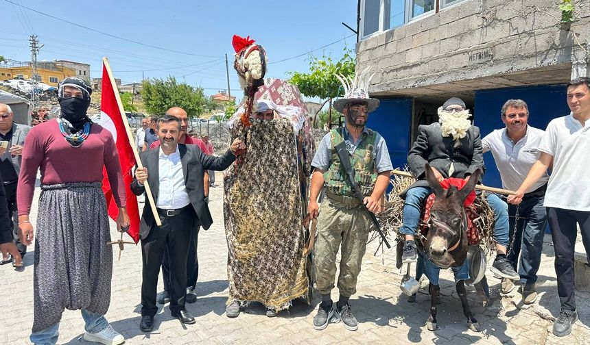 Nevşehir'de Deve Oyunu Geleneği Yaşatılıyor