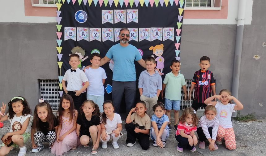 Rauf Nail Akman İlkokulunda bayramlaşma etkinliği yapıldı
