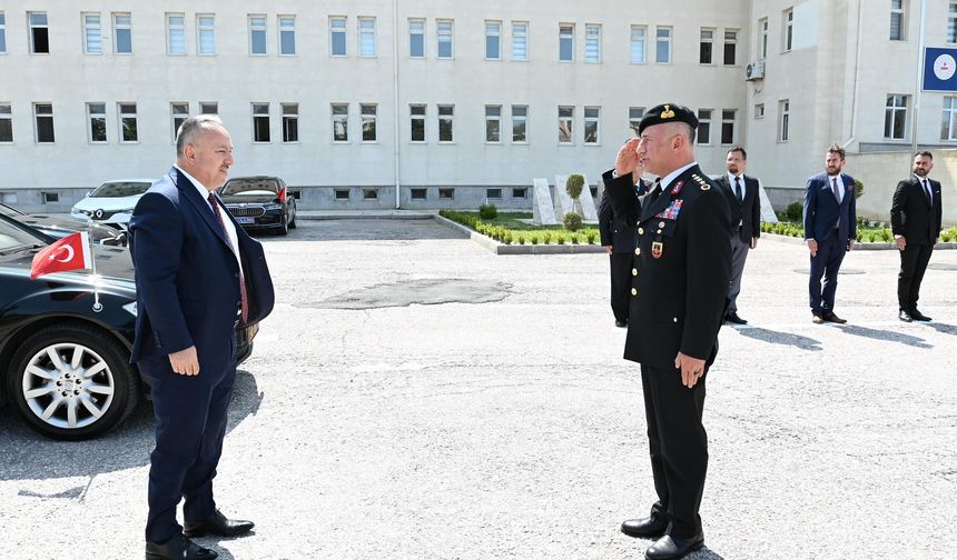 Vali Fidan'dan Kamu Kuruluşlarına Bayram Ziyareti