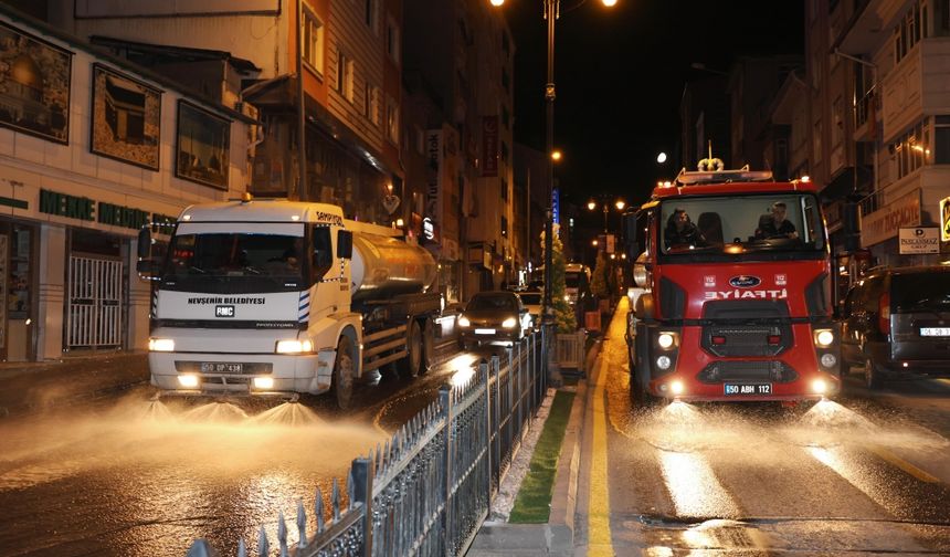 Nevşehir’de Bayram Öncesi Cadde ve Sokaklar Pırıl Pırıl