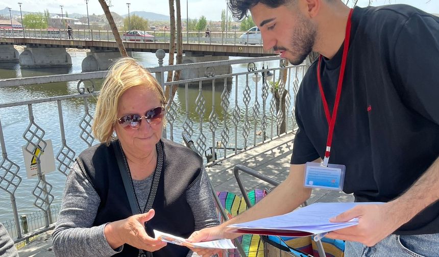 NEVÜ öğrencileri yaşlı dolandırıcılığı sorununa karşı proje