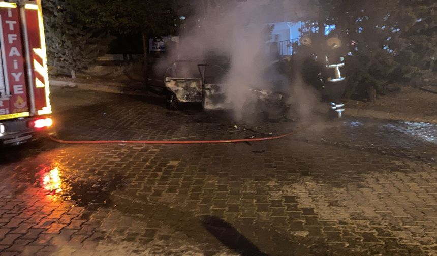 Nevşehir'de Otomobil Alev Alev Yandı