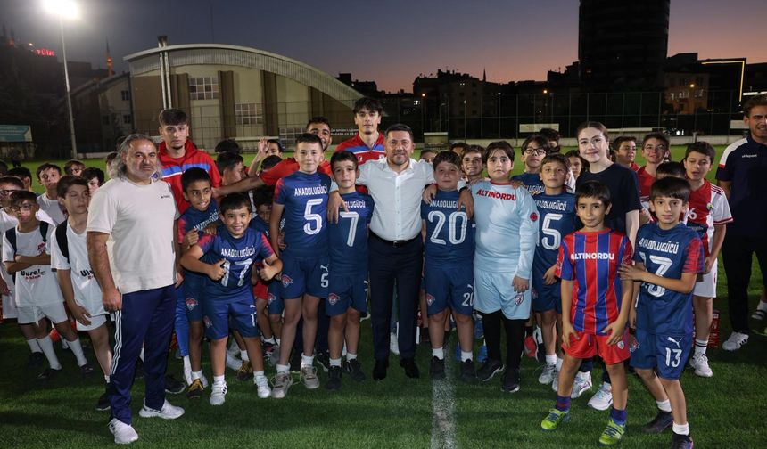 Nevşehir Belediyesi U11 ve U12 Şenliklerine Büyük Renk Kattı