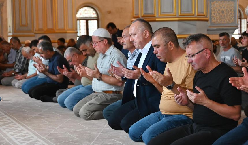 Nevşehir’de 15 Temmuz Şehitleri İçin Mevlid ve Hatim Duası
