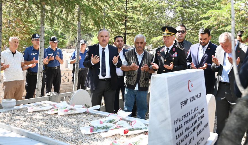 Nevşehir'de 15 Temmuz'da şehit kabirlerine ziyaret