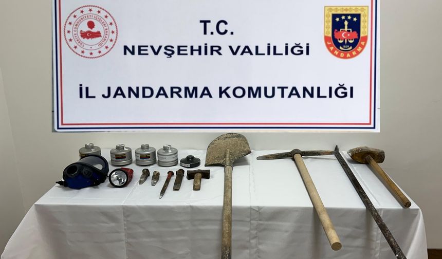 Nevşehir'de Kaçak Kazıya Operasyon! 4 Kişi Suçüstü Yakalandı