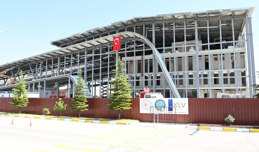 Vali Fidan, Kapadokya Havalimanı Yeni Terminal Alanında İncelemelerde Bulundu