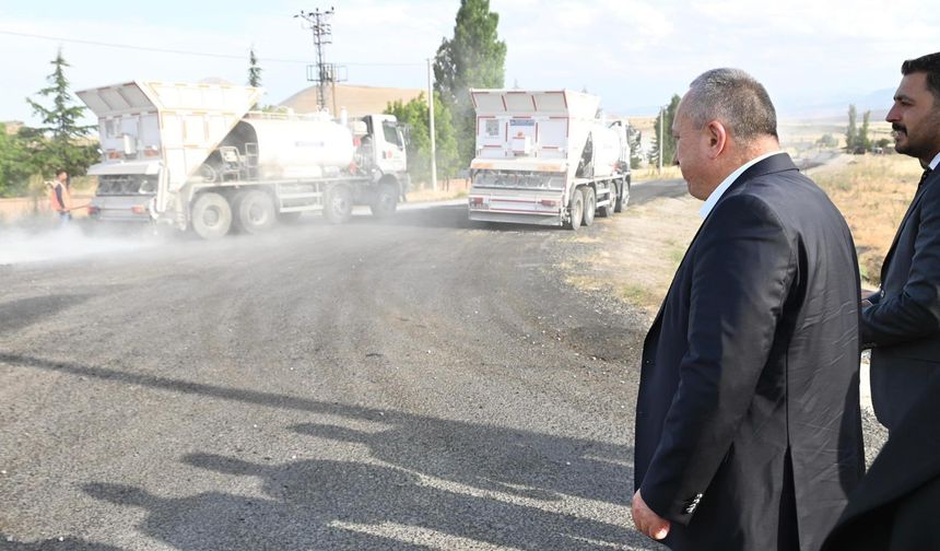 Vali Fidan, Derinkuyu’daki köy yollarını inceledi