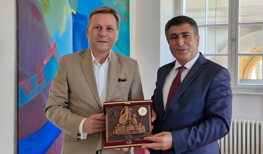 Rektör Aktekin’den Potsdam Üniversitesi’ne Ziyaret: İki Kurum Arasında Yapılabilecek Ortak Çalışmalar Değerlendirildi