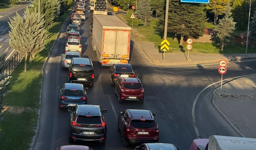 Nevşehir'de pazar trafiği bezdirdi!