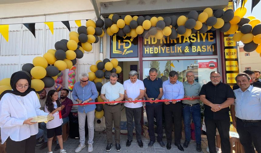 Acıgöl'de HD Kırtasiye Kapılarını Açtı!