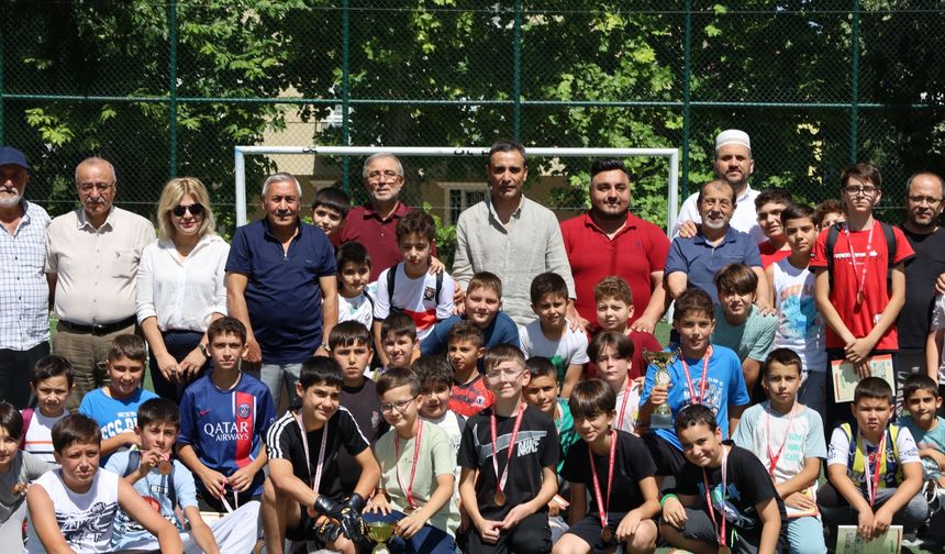 Nevşehir Güzelyurt Mahallesi’nde Futbol Turnuvası Düzenlendi