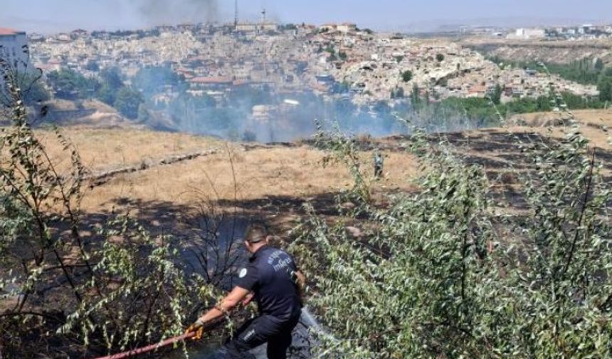 Nevşehir Nar’da Otluk Alanda Çıkan Yangın Söndürüldü
