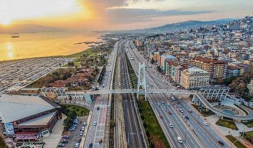 Güneş doğmadan uyanan bu şehrin bir günü nasıl geçiyor