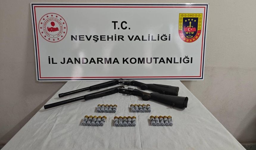 Nevşehir’de Yol Kontrolünde Ruhsatsız Silah Ele Geçirildi