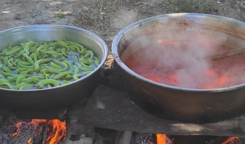 Nevşehir'de acılı kazanları kaynıyor