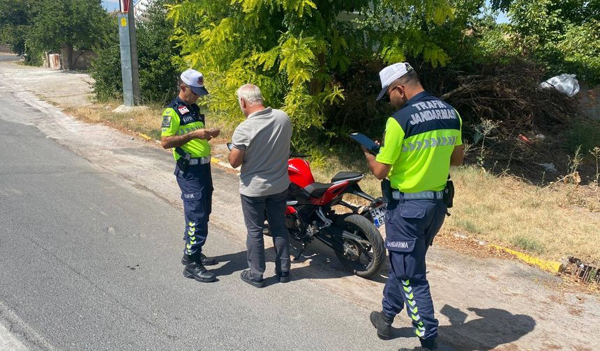 Avanos Jandarma’dan Özkonak’ta Trafik Güvenliği Eğitimi