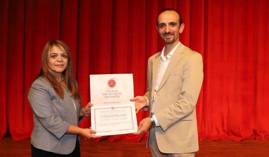 NEVÜ’de Oryantasyon Eğitiminde Bağımlılıkla Mücadele Anlatıldı
