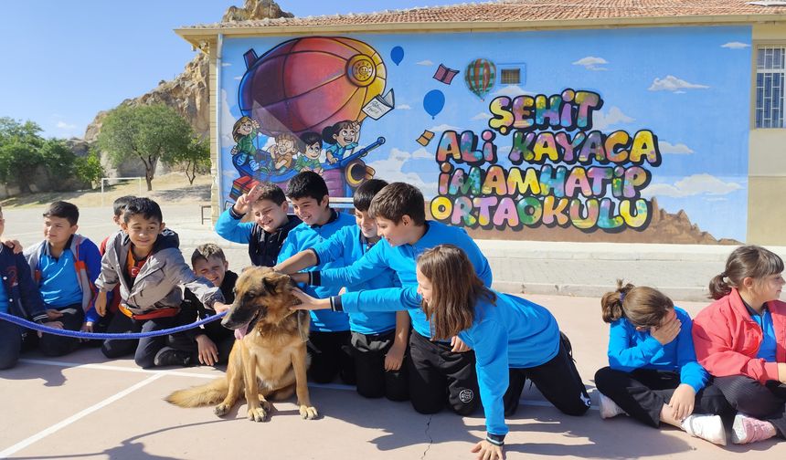 Ortahisar Şehit Ali Kayaca İmam Hatip Ortaokulu Öğrencilerinden Örnek Çalışma
