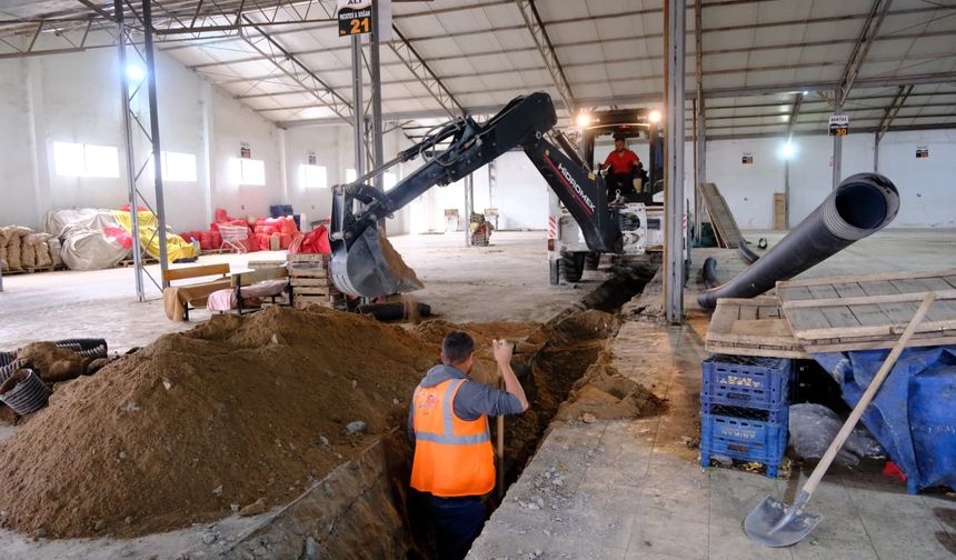 Gülşehir Kapalı Pazar Yeri’nde Tadilat Çalışmaları Sürüyor