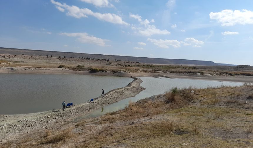 Nevşehir’de Tuzköy-Gülpınar Göleti İkiye Ayrıldı